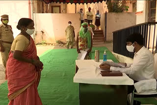 nizamabad collector narayana reddy conducted prajavani programme
