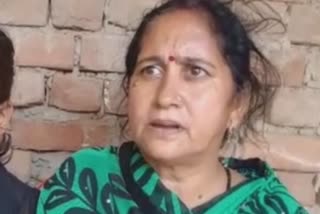 wife dies in shock in chandauli