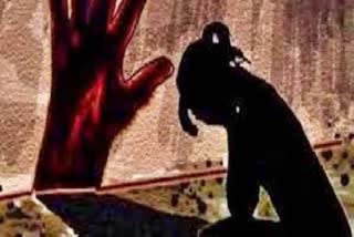 Father molested daughter in Dhanbad