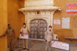 शिला माता मंदिर में भक्तों का प्रवेश बन्द, entry of devotees in Shila Mata temple is closed