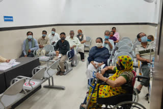 corona vaccination at Ambedkar Nagar Hospital in delhi