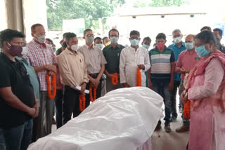 tributes paid to Dr. krishna mohan shahi in gumla