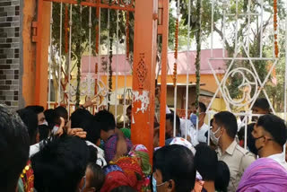 gurugram sheetla mata mandir crowd