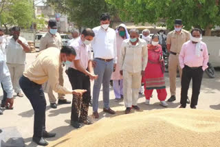 Mahendragarh Deputy Commissioner grain market inspection