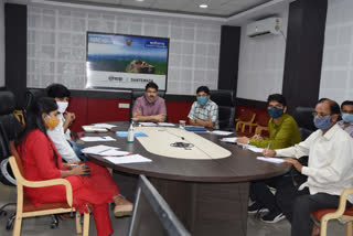 Collector taking meeting