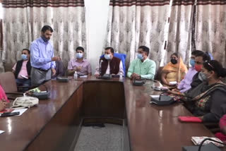 Agriculture Minister virender kanwar took meeting on  increasing Corona cases  in Una