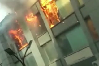 Fire breaks out at Ghaziabad shopping mall
