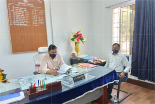 Baghmara Block office reached Dhanbad DDC