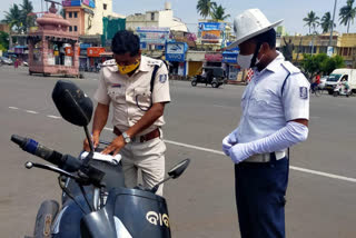 Cop fined Rs 2000 for not wearing mask in Puri, Odisha