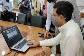 launch-of-covid-19-live-dashboard-in-ranchi