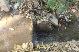 water wasted due to carelessness of delhi jal board