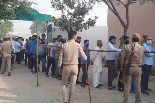 voting started in ghaziabad