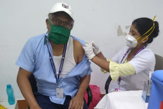 chhattisgarh-health-department-set-up-corona-vaccination-camp-at-raipur-airport