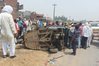 ट्रैक्टर-ऑटो की टक्कर में छह लोग घायल