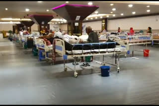 4717 corona beds in hospitals left