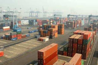 Exports jump 60pc in March; falls over 7 pc to USD 290 bn in FY21