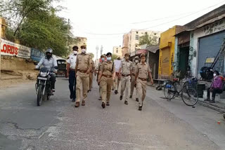 चूरू में पुलिस का पैदल मार्च, Police march in Churu