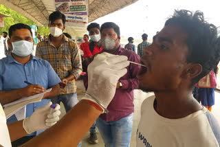 Deputation of a medical team at Lohardaga railway station for workers