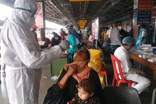 corona test of passengers is being done at Tatanagar railway station