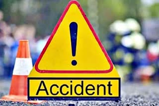 बाड़मेर न्यूज  बाड़मेर में सड़क हादसा  हादसे में मौत  Accidental death  Road accident in Barmer  Barmer News  Collision between Swift and Bolero  Swift and Bolero Camper collide in car