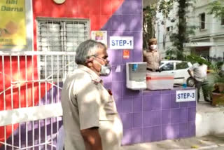security increased in Delhi Hauzkhass Police Station
