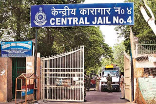 Delhi: Criminals out on parole during lockdown giving admins headache