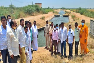 mla basavraja dadesaguru visits to tungabadra  left canal