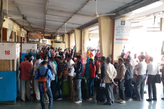 crowd of passengers at the bus stand in Ajmer