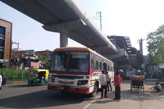 vehicle not move during lockdown in lucknow