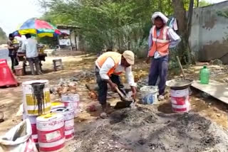 sewer lines in delhi  delhi municipal corporation  mcd civic works in delhi  मरहम नगर के खुले सीवरों का काम शुरू  मरहम नगर में नगर निगम के काम  मरहम नगर में खुले सीवर से लोग परेशान