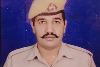 Panipat Policeman saved the life of a minor girl drowning in the canal