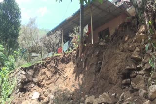 വേനൽമഴയിൽ കനത്ത നാശനഷ്‌ടങ്ങൾ  ഇടുക്കിയിൽ വേനൽമഴ  ഇടുക്കിയിൽ വേനൽമഴ  അടിമാലി മേഖലയിലും നാശനഷ്ടം  Heavy rain  Heavy rains idukki  Heavy rains cause severe damage