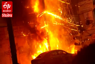 summer gurugram fire  fire in gurgaon nathupur today  fire in gurgaon today  car catches fire in gurgaon today  gurugram fire service  गुरुग्राम दमकल विभाग तैयारी आग  गुरुग्राम नाथूपुर झुग्गियां आग  गुरुग्राम सेक्टर 82 झुग्गियां आग  गुरुग्राम आगजनी खबर  गुरुग्राम दमकल विभाग गाड़ियां कमी