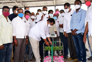 mla sunke Ravi Shankar inaugurated grain purchase center, grain purchase center at Gangadhara market
