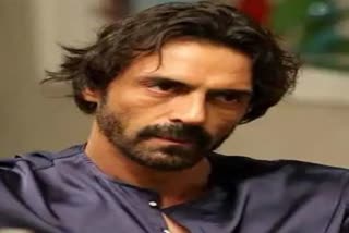 Arjun Rampal quarantined-at-home-after-being-corona-positive