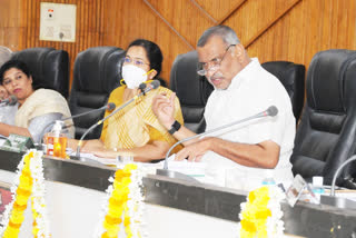 Minister Maduswamy held KDP meeting at Thumk