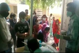 uproar at covid 19 testing center ghaziabad