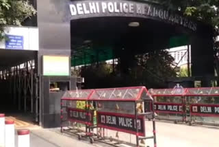 delhi pcr team caught 2 thieves in moti nagar