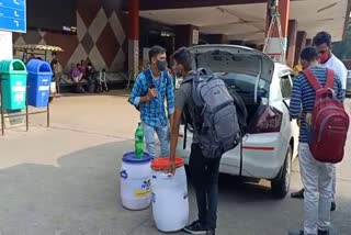 Migrant workers leaving Bangalore