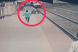 Vangani railway pointman saved boy