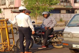 people-leaving-streets-without-wearing-mask-in-ranchi