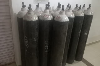 mohammad akbar sent twenty five oxygen cylinders