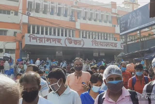 sealdah-and-howrah-division-trains-cancel-after-number-of-railway-staff-test-covid-positive