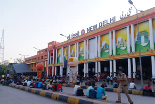 selling of platform ticket banned in delhi zone