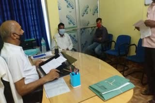 low-attendance-of-employees-in-jamtara-government-offices