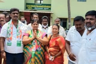 Bhadravathi Municipal Congress candidate dies, Bhadravathi Municipal Congress candidate Shruti dies, Bhadravathi Municipal Congress candidate Shruti dies news, ಭದ್ರಾವತಿ ನಗರಸಭೆ ಕಾಂಗ್ರೆಸ್ ಅಭ್ಯರ್ಥಿ ನಿಧ‌ನ, ಭದ್ರಾವತಿ ನಗರಸಭೆ ಕಾಂಗ್ರೆಸ್ ಅಭ್ಯರ್ಥಿ ಶೃತಿ ನಿಧ‌ನ, ಭದ್ರಾವತಿ ನಗರಸಭೆ ಕಾಂಗ್ರೆಸ್ ಅಭ್ಯರ್ಥಿ ಶೃತಿ ನಿಧ‌ನ ಸುದ್ದಿ,