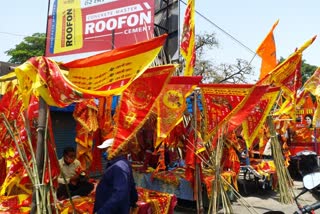 hazaribag-market-decorated-with-red-flag