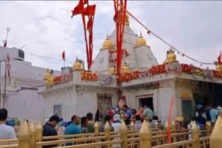 Devotees worshiped Ashtami in Sri Naina Devi temple at Bilaspur