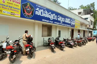 huge silver  Ornaments theft in narasapuram west godavari district