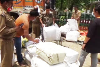 seized-a-agar-full-truck-by-hojai-forest-police